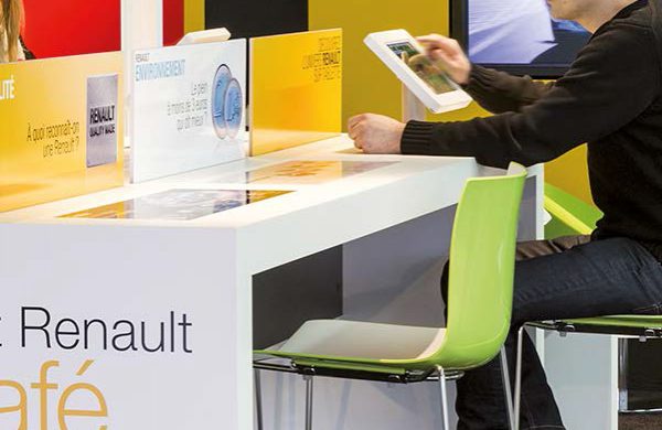 Mobilier d'accueil Renault