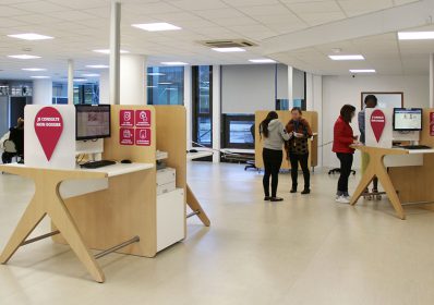 Mobilier d'accueil CAF