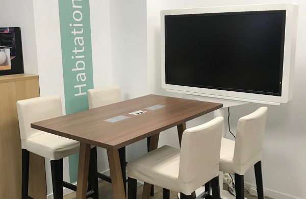 Axa table connectee