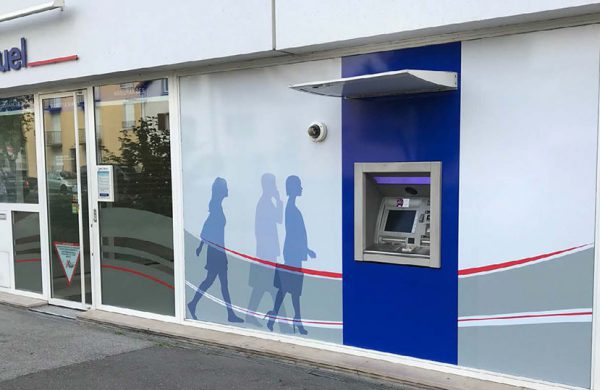 Habillage DAB et vitrophanie pour le CRÉDIT MUTUEL