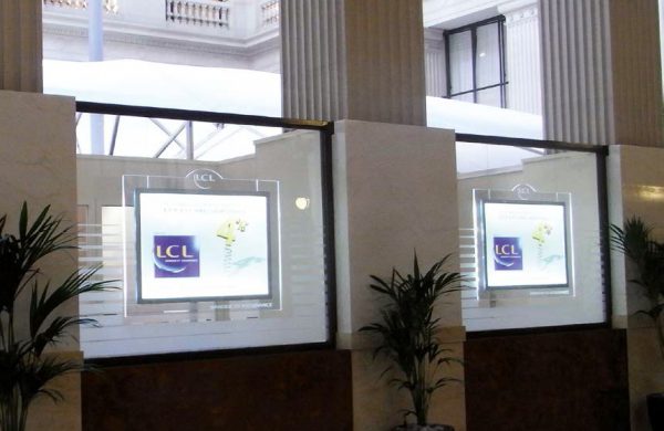 Porte affiches led LCL