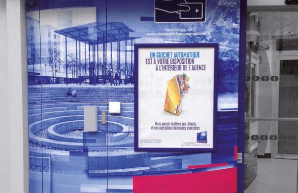 Vitrophanie habillage DAB Banque Populaire