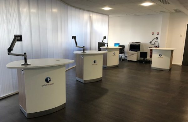 Mobilier d'accueil Pôle Emploi