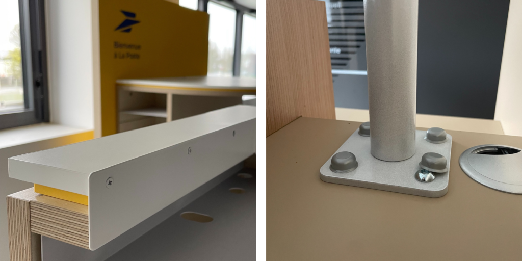 Les mobiliers La Poste et anciennement Pôle Emploi avec des fixations mécaniques, créés par Ateliers de Chevreuse.