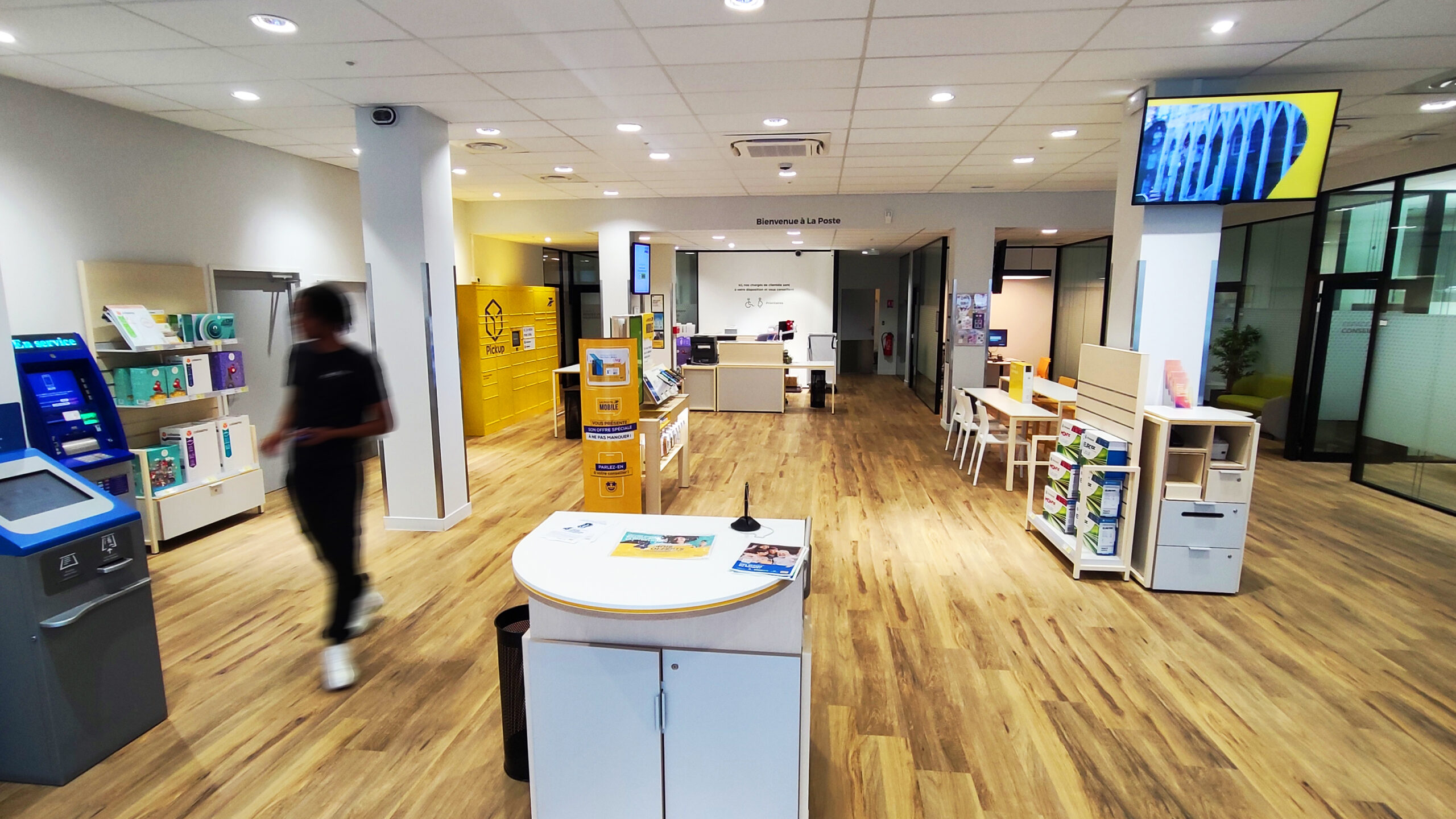 agencement sur mesure point de vente